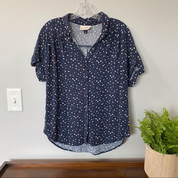 Universal Thread Floral ButtonUp - Picture 2 of 4